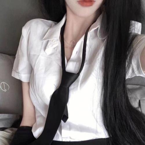 瓦利斯岛的歌谣